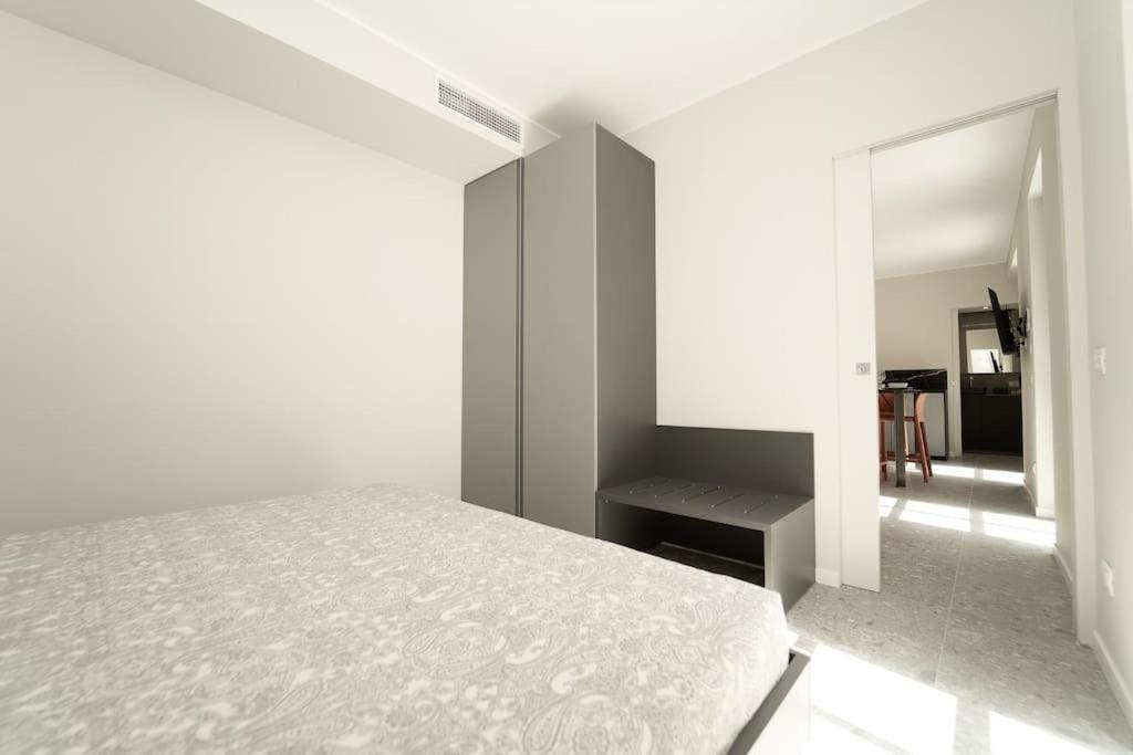 Apt 2 Min From The Cathedral With Private Parking 코모 외부 사진
